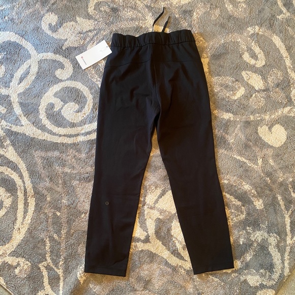 NWT Lululemon Luxtreme On The Fly Pant - Picture 4 of 8